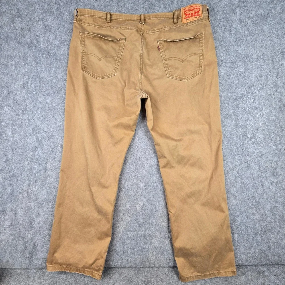 Levi's 541 Athletic Taper Mens 42x30 Tan Khaki Stretch Chino Pants 18181-0151